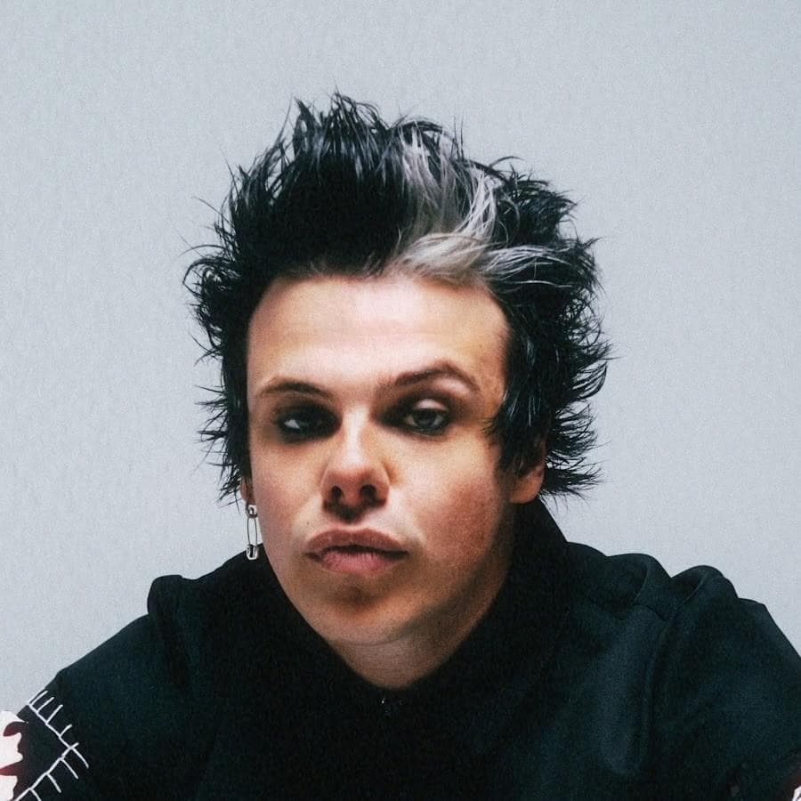 Cover image for YUNGBLUD
